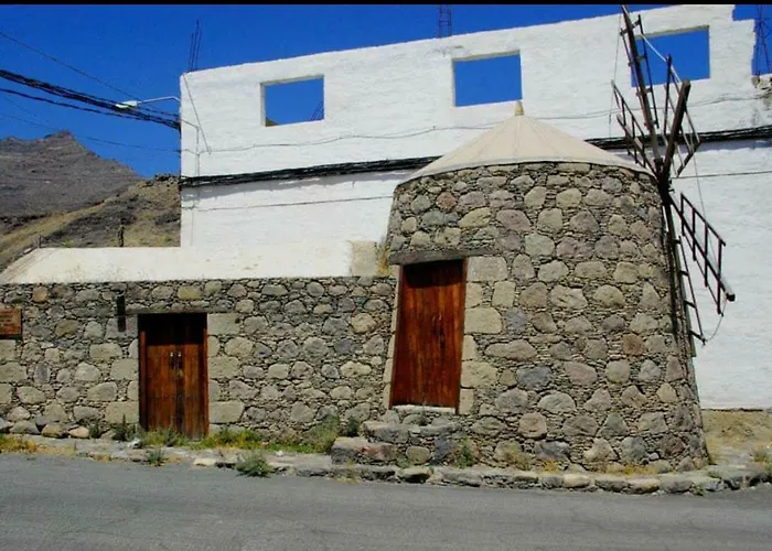 Проживание в семье La Real *